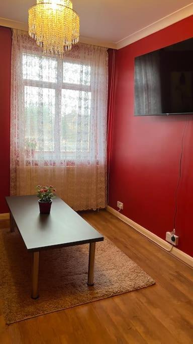 Palaz 6 - 2 Bedroom Flat Edmonton Ngoại thất bức ảnh